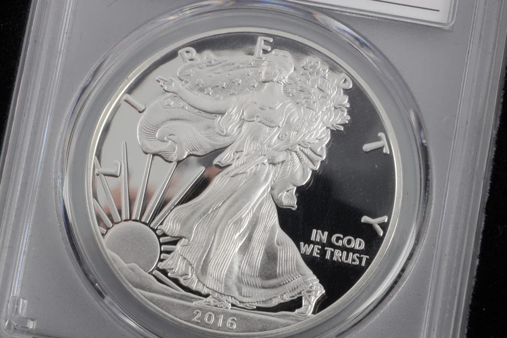 2016 Edmund C Moy Eagle 999 Silver Coin (31.10g.)