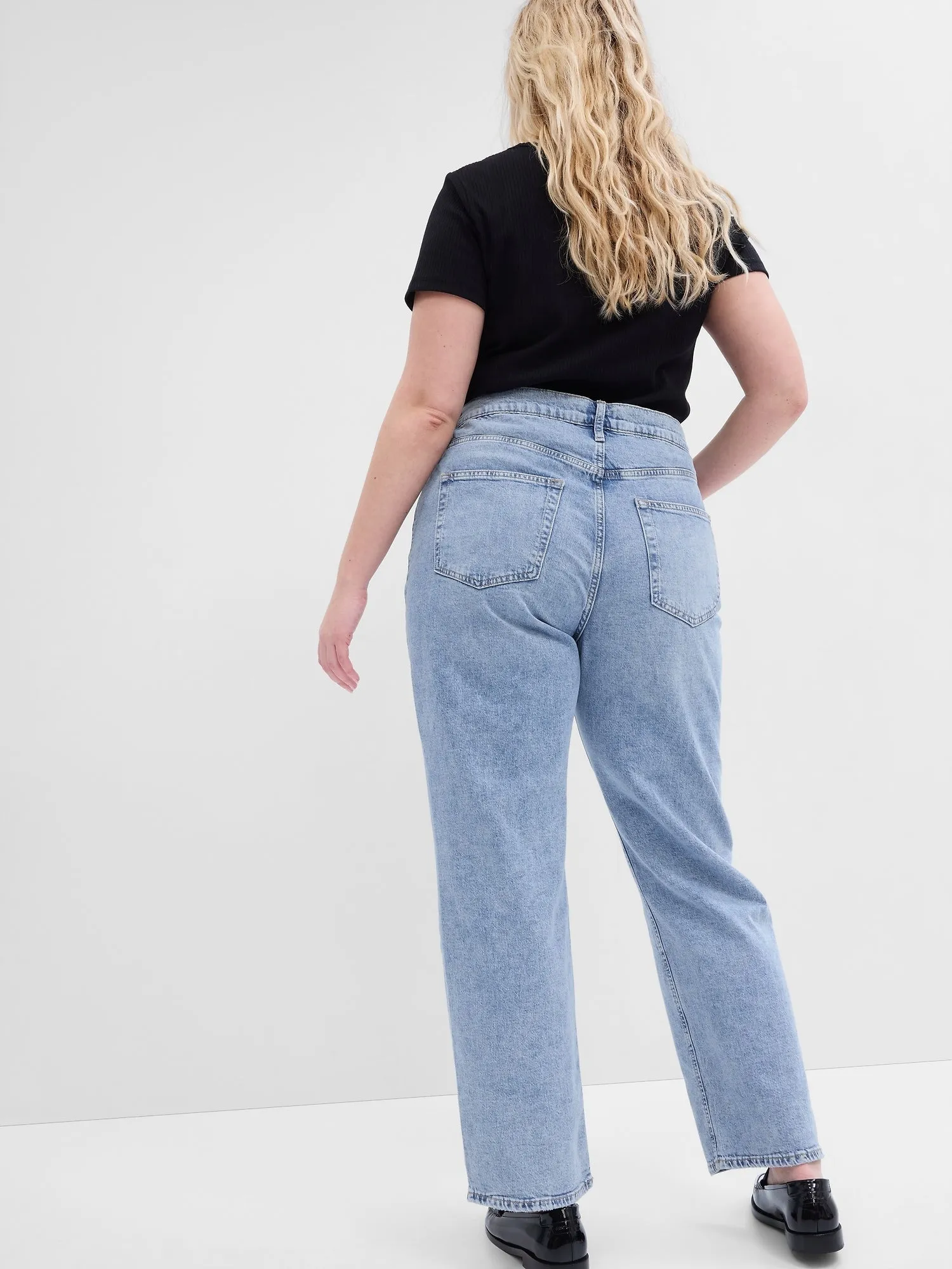 High Rise Destructed '90s Loose Jeans with Washwell