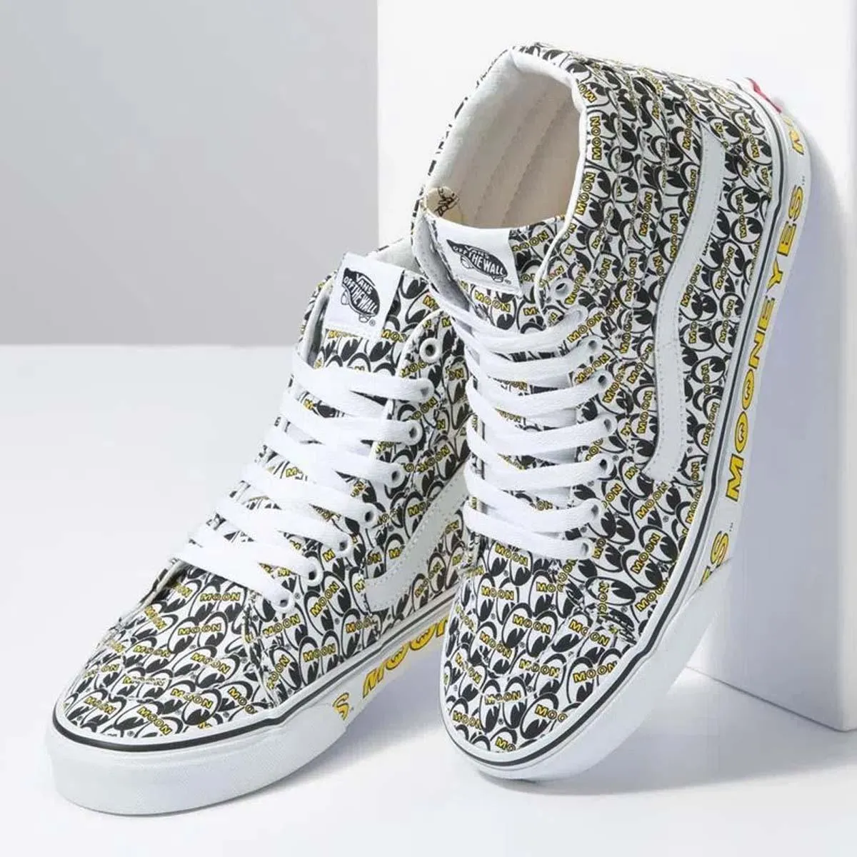   Mooneyes SK8-Hi 'White Yellow'