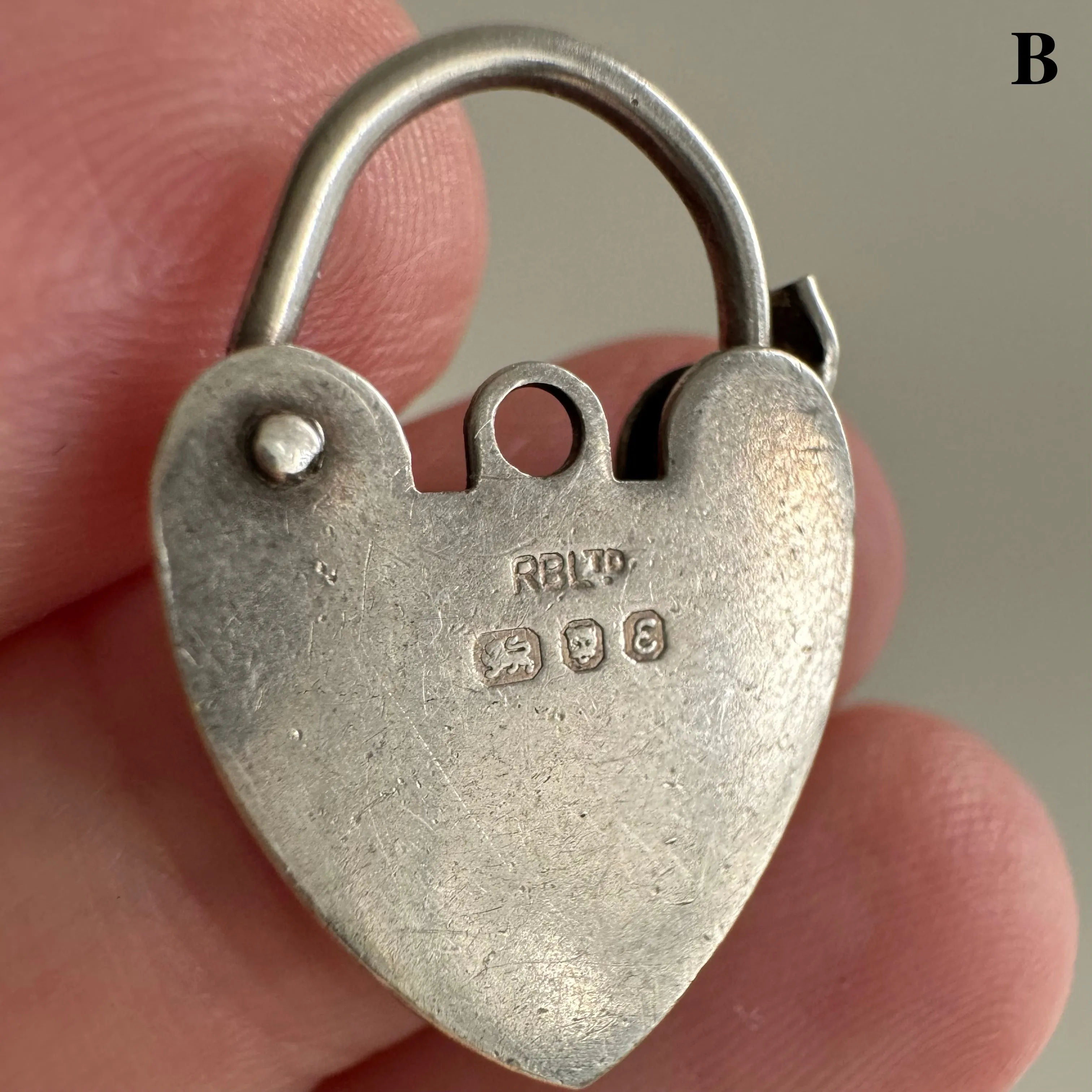 Vintage Functional Love Sterling Silver Heart Padlock Charm Clasp - 20-21mm