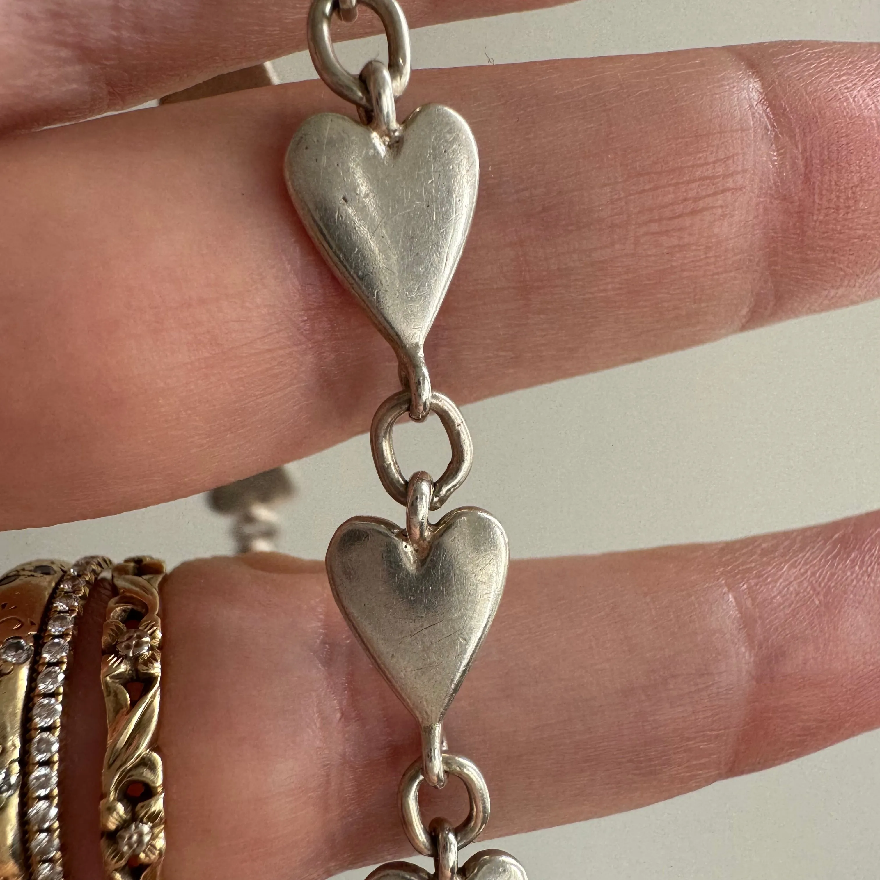 V I N T A G E // string of hearts / sterling silver heart link bracelet / 7, 9g