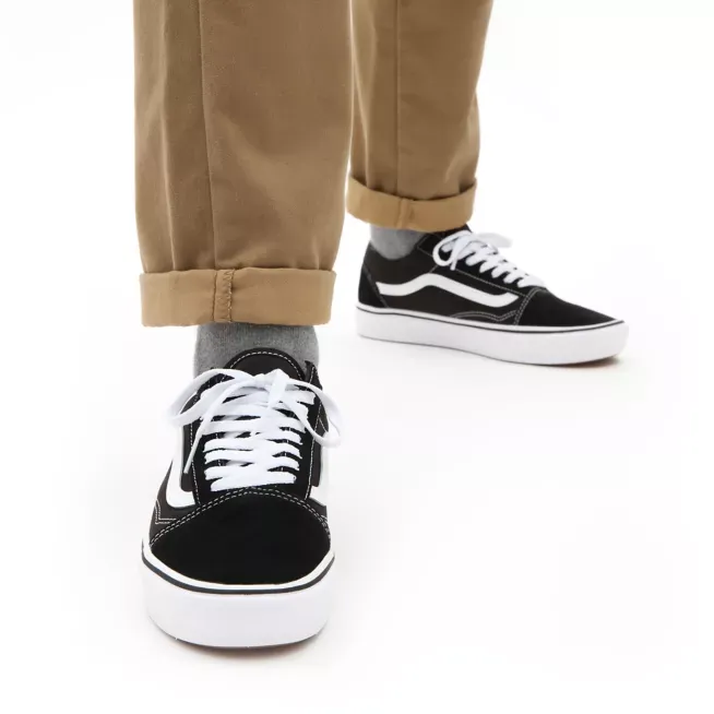 Vans adult sneakers shoe Comfycush Old Skool VN0A3WMAVNE black white